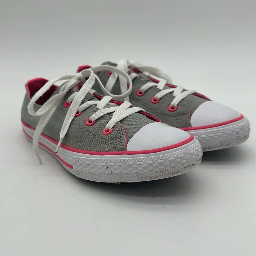 Converse All Star Chuck Taylor Girls Size 4 Double Tongue Sneaker 640578F
